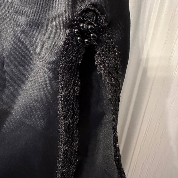 Warners | VTG Black Satin Slip Skirt Lace Trim Slit Small 55317 Fairy Goth - Picture 2 of 9